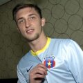 Rîpă a pozat deja cu tricoul Stelei Foto: DigiSport