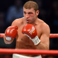 Lucian Bute a rămas cu vînătăi serioase după duelul cu Froch