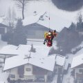 Lindsey Vonn e transportată cu elicopterul la spital (foto: reuters)