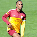 Foști adversari în "optimile" Ligii 2009-'10, Sneijder (28 de ani) și Drogba (34) sînt acum colegi la Galarasaray
