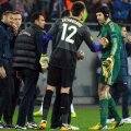 Cech şi Tătăruşanu se salută la finalul partidei