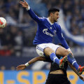 Ciprian Marica a jucat rareori bine la Schalke. A fost mai mult în aer // Foto: Reuters
