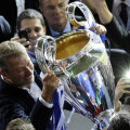 Abramovici a așteptat 9 ani pînă cînd Chelsea a reușit să cîștige Liga Campionilor // Foto: Reuters