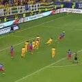 Execuția lui Szukala a semănat ca două picături de apă cu cea a lui Terry (foto 2)