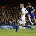 Oscar (în albastru) înscrie mai mult pe "Stamford Bridge" și, de regulă, cînd el dă gol Chelsea deschide scorul // Foto: Reuters
