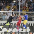 Tătăruşanu, care va împlini în februarie 28 de ani, a cîştigat cu Steaua 3 trofee: titlul, Cupa şi Supercupa României