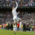 Cristiano Ronaldo e lider cu Real Madrid și la veniturile realizate, și la cheltuielile făcute în 2012 // Foto: Reuters