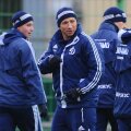 Dan Petrescu, 46 de ani, ar urma să fie înlocuit de Dmitri Hohlov, antrenor la echipa de rezerve a clubului
