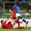 Printre semnele bune, Balotelli s-a înțeles bine după pauză cu Cassano, cînd Italia a jucat cu două vîrfuri