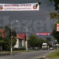 Producerea unui asemenea banner costă în jur de 80 de euro