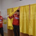 Fostul cuplu de stoperi de la Steaua, Chiricheș-Gardoș, s-a refăcut în secția de vot Foto: Cristi Preda