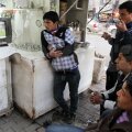În zonele controlate de Statul Islamic, îţi rişti viaţa şi dacă vezi un meci de fotbal // Foto: Reuters