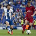 Secvenţă din Espanyol - Osasuna (1-1, pe 11 mai 2014): David Lopez, mijlocaşul catalanilor (stînga), pasează nestingherit de Oriol Riera