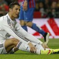 Ronaldo n-a fost în apele lui nici la 1-2 cu Valencia, pe 4 ianuarie. Atunci l-a certat pe Bale fiindcă nu i-a pasat // Foto: Reuters