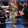 Centurile lui Mayweather