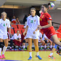 Pivotul Claudia Lăcătuş a marcat de două ori pentru echipa Romîniei // Foto: EHF