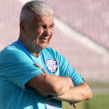 Florin Marin, 62 de ani, e cel mai experimentat tehnician din L1. Și-a început cariera de "principal" în 1992