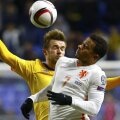 Olandezul Depay, în prim-plan, n-a făcut o figură strălucită în Kazahstan // Foto: Reuters