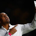 Lomu, făcîndu-şi un selfie în octombrie, la Cupa Mondială din Anglia, unde a fosr prezent pentru activităţi promoţionale // Foto: Guliver/GettyImages