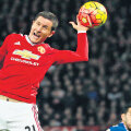 Duelul marilor rateuri spanioli: Ander Herrera (stînga) împotriva lui Pedro // Foto: Reuters
