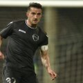 Voiculeţ s-a văzut nevoit, pentru marketing-ul clubului mureşean, să renunţe la 10 şi să joace cu numărul 99