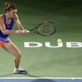 Simona Halep a cucerit anul trecut, la Dubai, trofeul cu numărul 10 al carierei // FOTO: Guliver/GettyImages