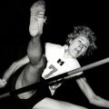 Iolanda Balaş şi încă o ştachetă trecută cu celebra sa foarfecă dublă // FOTO Guliver/GettyImages