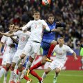 Kokorin înscrie primul gol al rușilor, cu toată opoziția lui Gignac, fundașii francezi fiind surprinși // FOTO Reuters