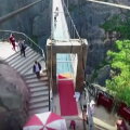 Acesta este cel mai înfricoşător pod construit vreodată! ► Foto: youtube.com