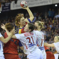 În 2016, după 16 ani, “tricolorele” au reușit, în sfârșit, să le învingă pe nordice, 25-20 la Cluj, în preliminariile CE 2016! // FOTO Raed Krishan