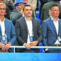 Hațegan (foto, alături de Clattenburg și Eriksson) a fost vineri seară pe Stade de France // Foto: Alex Nicodim