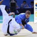 Alina Dumitru era neînfricată pe
tatami, aici într-o secvenţă din finala
olimpică de la Beijing FOTO Cristi Preda