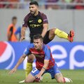 Aguero l-a umilit pe Toşca la fotbal şi l-a şi scos din cărţi pentru derby-ul cu Dinamo // Foto: Alex Nicodim