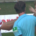 Momentul în care Maxim face "cunoștință" cu brațul arbitrului