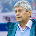 Startul meciului: antrenorul gândește jocul