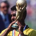Romario cu trofeul CM 1994, foto: Gulliver/gettyimages.com