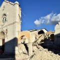 Din catedrala din Norcia n-a mai rămas decât fațada