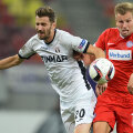 Lovin (stânga) și-a anunțat retragerea din fotbal la finalul acestui sezon, astfel că și-ar dori un parcurs european cât mai lung