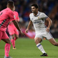 Enzo l-a avut antrenor pe Zinedine și la Real Castilla, pentru care a dat 5 goluri în 61 de meciuri // Foto: AFP