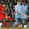 Firmino, ajutat şi de bare, o aduce pe Liverpool în avantaj pe tabelă