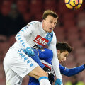 Unul dintre puținele dueluri câștigate de Chiricheș sâmbătă seară // Foto: Gulliver/GettyImages