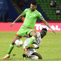 Mahrez, în verde, a terminat doar pe 3 cu naționala în grupa B // FOTO AFP