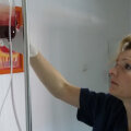 Pe pagina sa de facebook, Clara Pătrugan a postat numeroase instantanee de la procedurile sangvine efectuate pacienţilor săi din afara lumii sportive