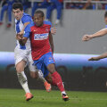 Steaua a câştigat în tur cu CSU, 2-1, după un penalty inventat de Radu Petrescu