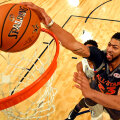 Spectaculosul Anthony Davis este la primul trofeu din NBA // FOTO Reuters