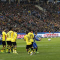 Plattenhardt, dreapta, o execută pe Borussia din lovitură liberă: 2-1 // Foto: Bild Zeitung