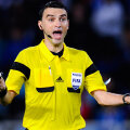 Haţegan, 36 de ani, a început arbitrajul în 1996, iar în Liga 1 a debutat în septembrie 2006