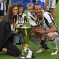 Lorenzo, stânga, cu fratele și părinții săi Foto: Guliver/Getty Images