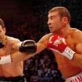 Lucian Bute, în dreapta, în meciul contra Carl Froch // FOTO: Guliver/GettyImages