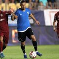 Ciprian Deac, în dreapta, a nimerit bara la una dintre ultimele faze ale meciului // FOTO: Gazeta Sporturilor